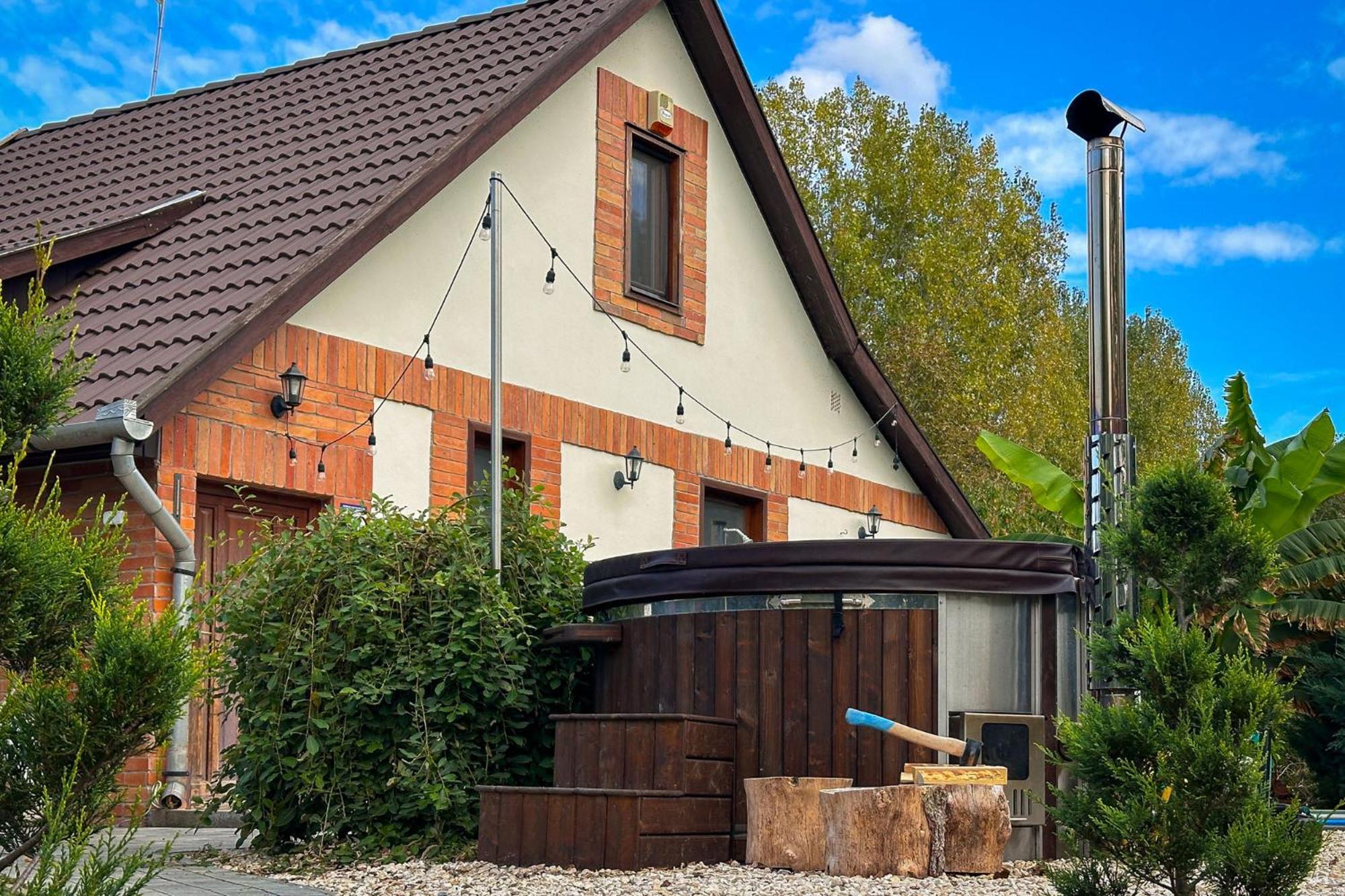Posteleki Vendeghaz-Nyugalom Szigetei Villa Gyula Buitenkant foto